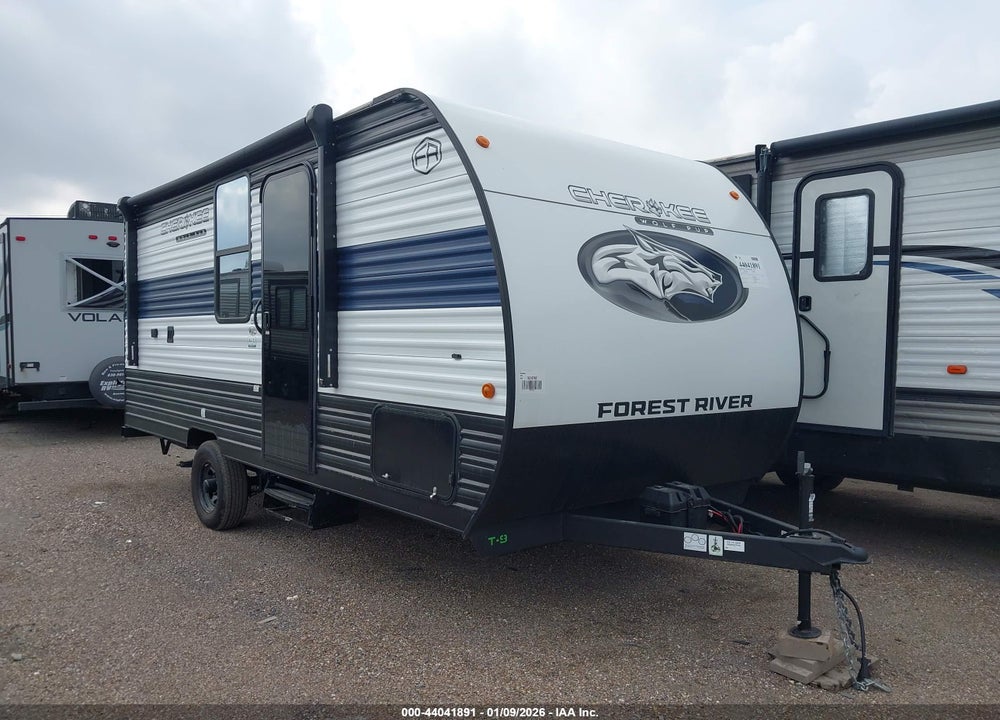 2025 FOREST RIVER CHEROKEE VIN: 5ZT2CKEC7SY035782