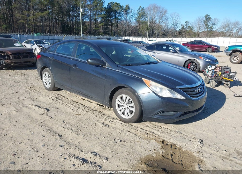 2011 HYUNDAI SONATA GLS VIN: 5NPEB4AC1BH043641
