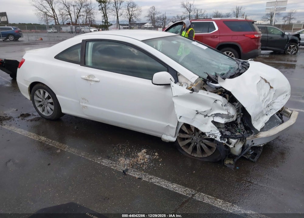 2010 HONDA CIVIC LX VIN: 2HGFG1B63AH519605