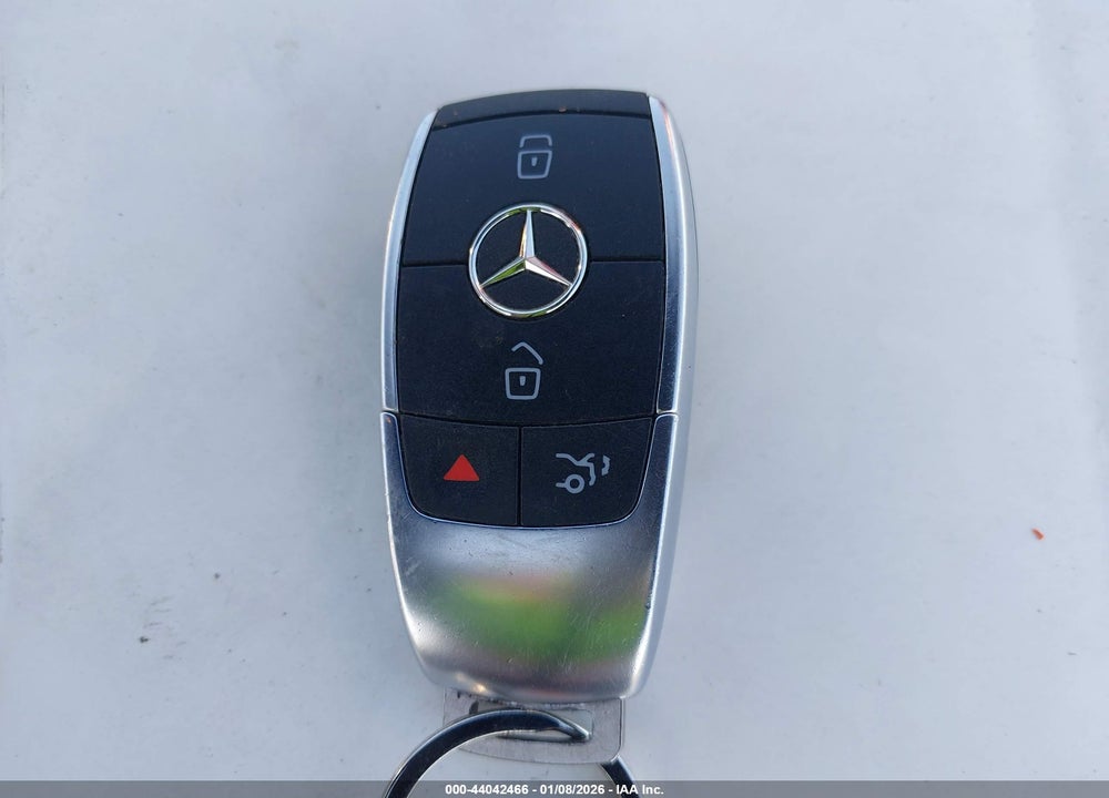 2022 MERCEDES-BENZ GLC 300 4MATIC SUV VIN: W1N0G8EB4NG040383