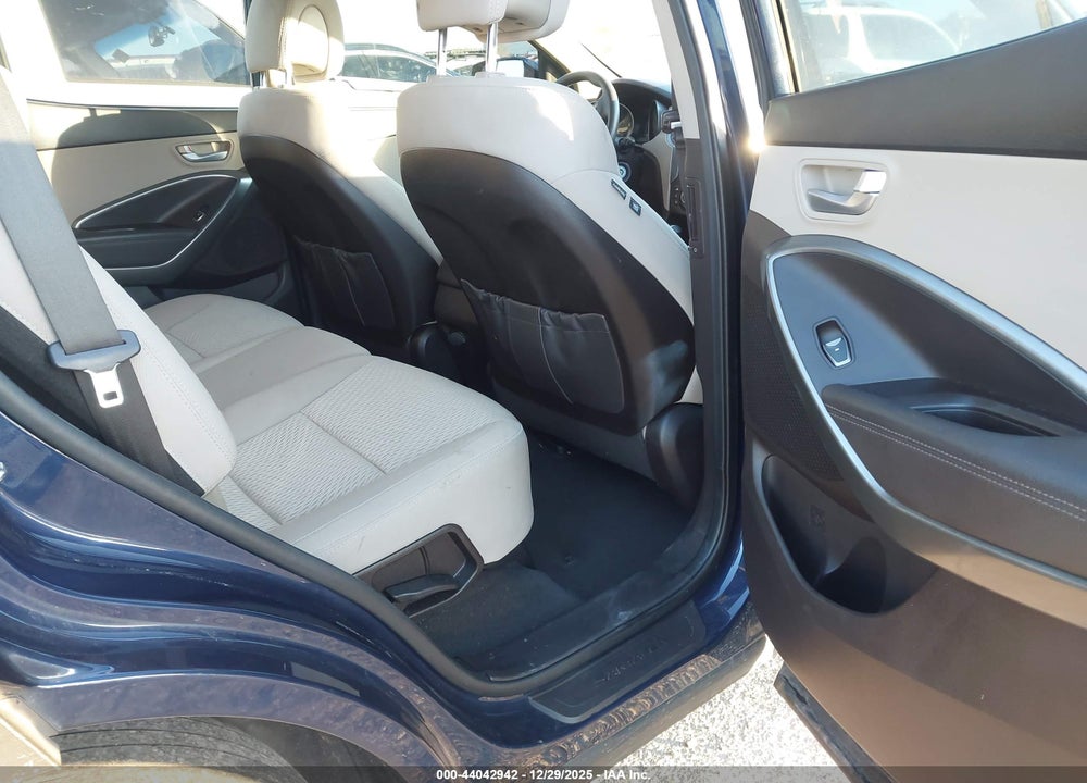 2018 HYUNDAI SANTA FE S VIN: 5XYZT3LB3JG572348
