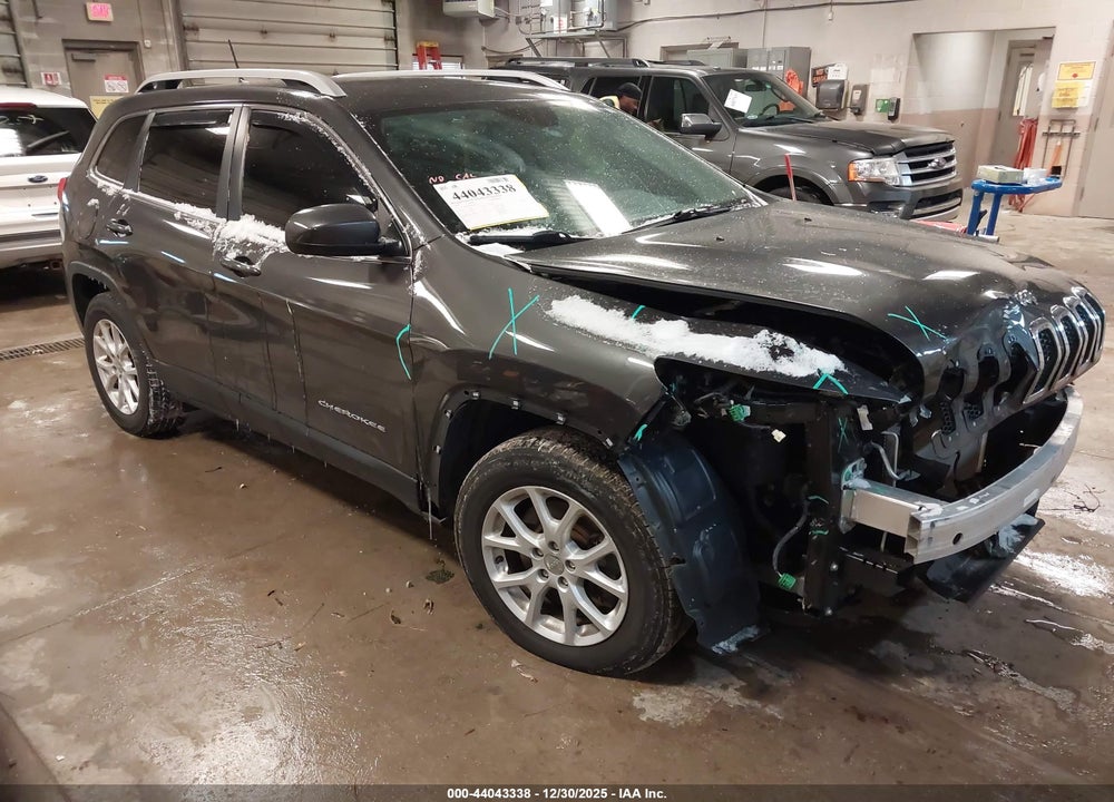 2017 JEEP CHEROKEE LATITUDE 4X4 VIN: 1C4PJMCB3HW601315