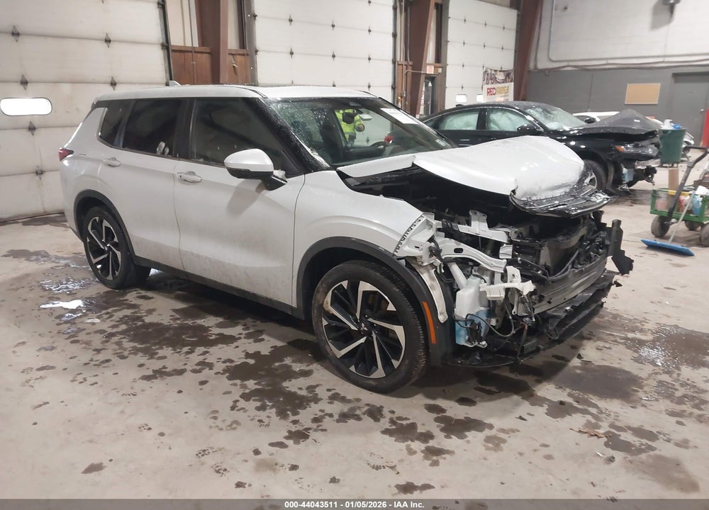 2022 MITSUBISHI OUTLANDER BLACK EDITION S-AWC/SE 2.5 S-AWC/SE LAUNCH EDITION S-AWC VIN: JA4J4UA87NZ010400