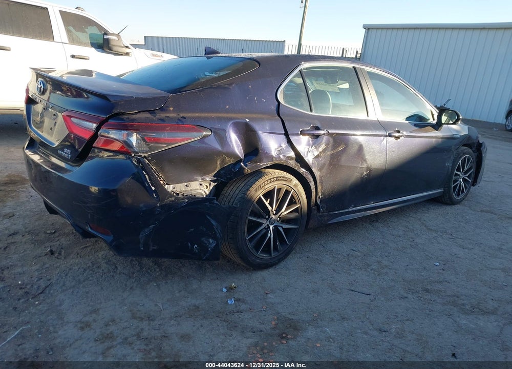 2021 TOYOTA CAMRY SE HYBRID VIN: 4T1G31AK8MU027307
