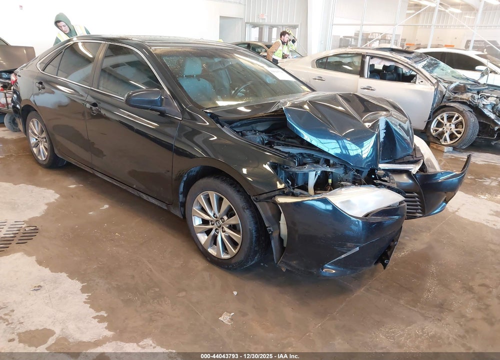 2015 TOYOTA CAMRY XLE VIN: 4T1BF1FK6FU981258