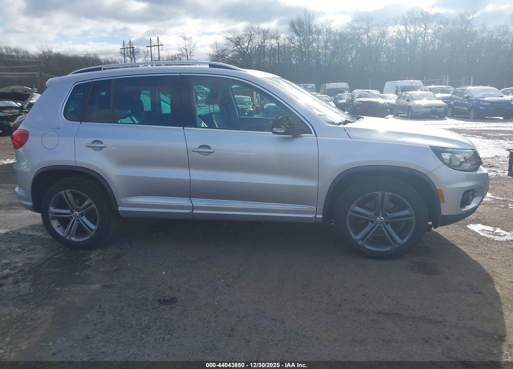 2017 VOLKSWAGEN TIGUAN 2.0T SPORT VIN: WVGTV7AX9HK027549