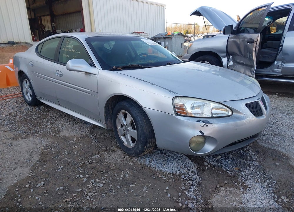 2005 PONTIAC GRAND PRIX VIN: 2G2WP522851188431