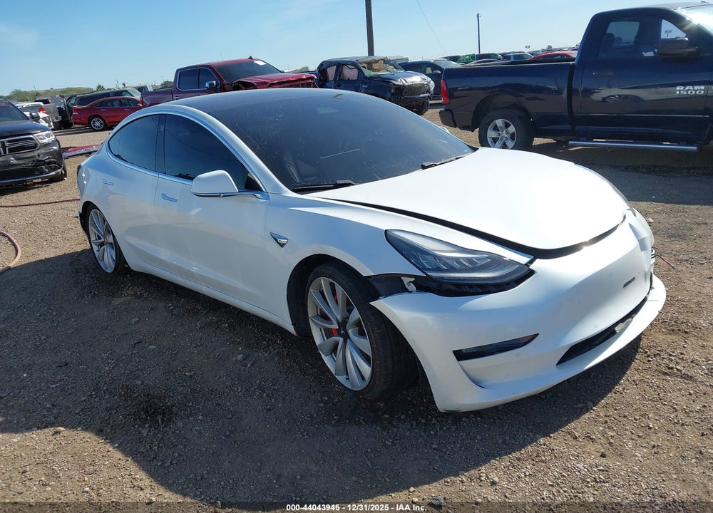 2018 TESLA MODEL 3 LONG RANGE/PERFORMANCE VIN: 5YJ3E1EB0JF106532