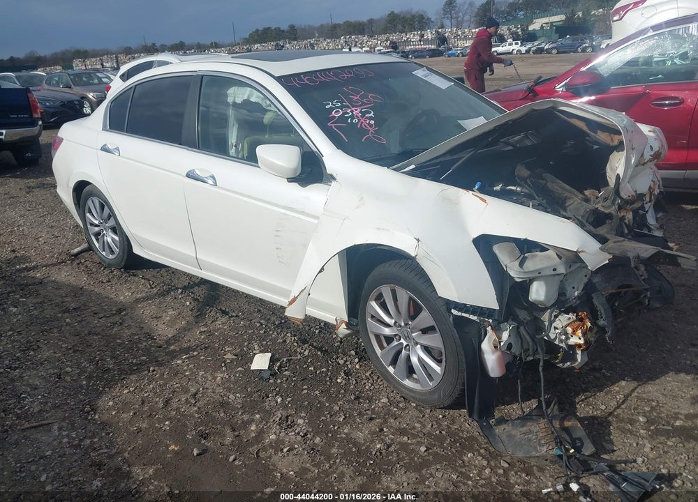 2011 HONDA ACCORD 3.5 EX-L VIN: 1HGCP3F85BA003532