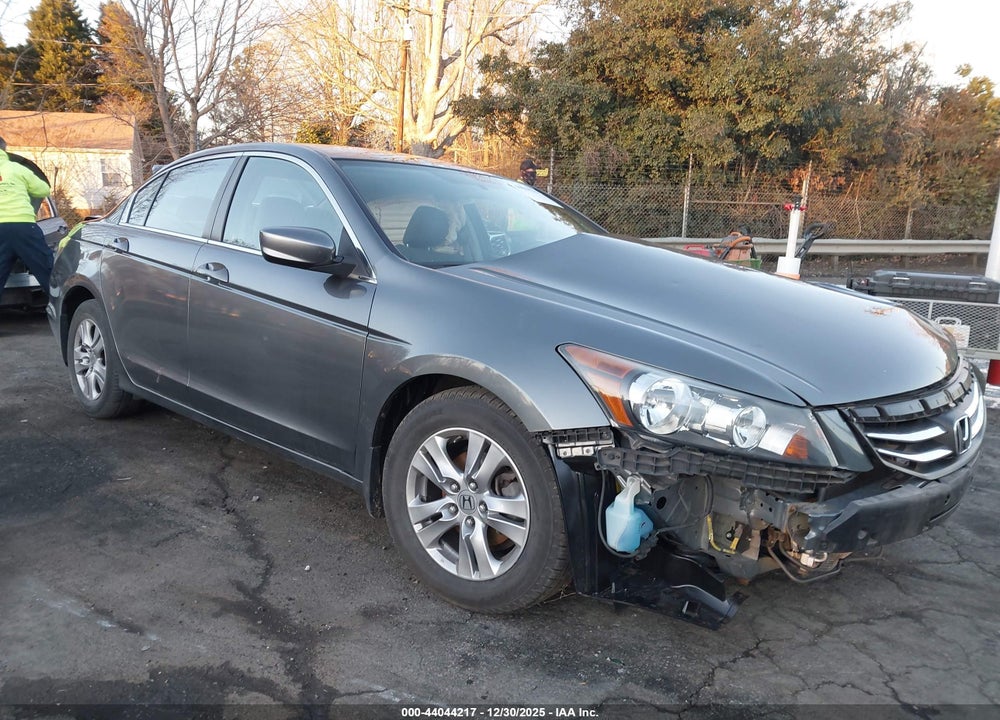 2012 HONDA ACCORD 2.4 LX-P VIN: 1HGCP2F43CA043200