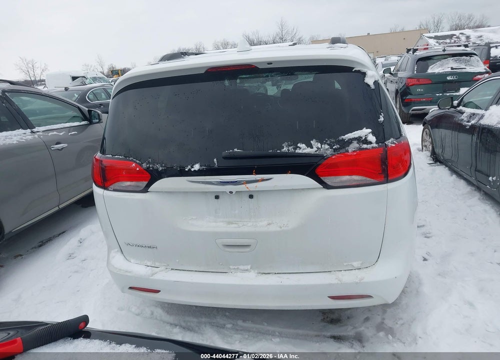 2020 CHRYSLER VOYAGER LXI VIN: 2C4RC1DG9LR148637
