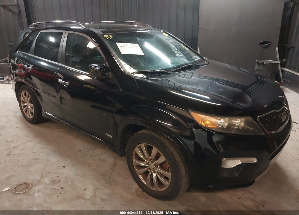 2011 KIA SORENTO SX V6 VIN: 5XYKWDA28BG099002