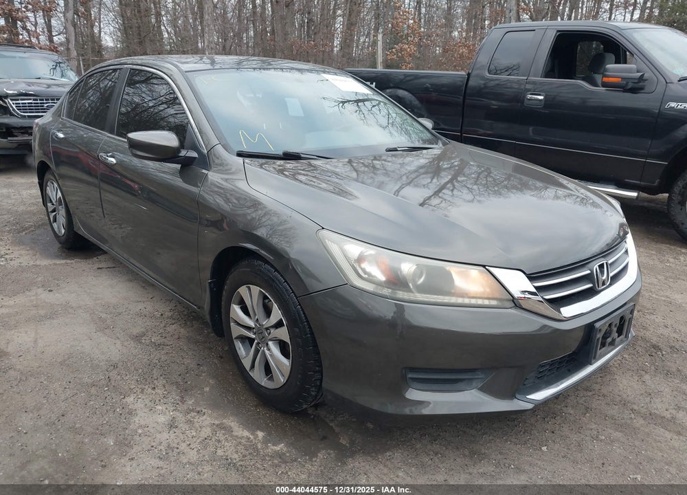 2015 HONDA ACCORD LX VIN: 1HGCR2F30FA031625