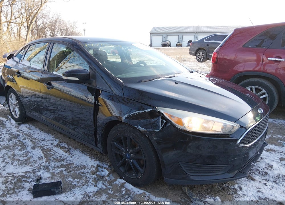 2015 FORD FOCUS SE VIN: 1FADP3F23FL276290