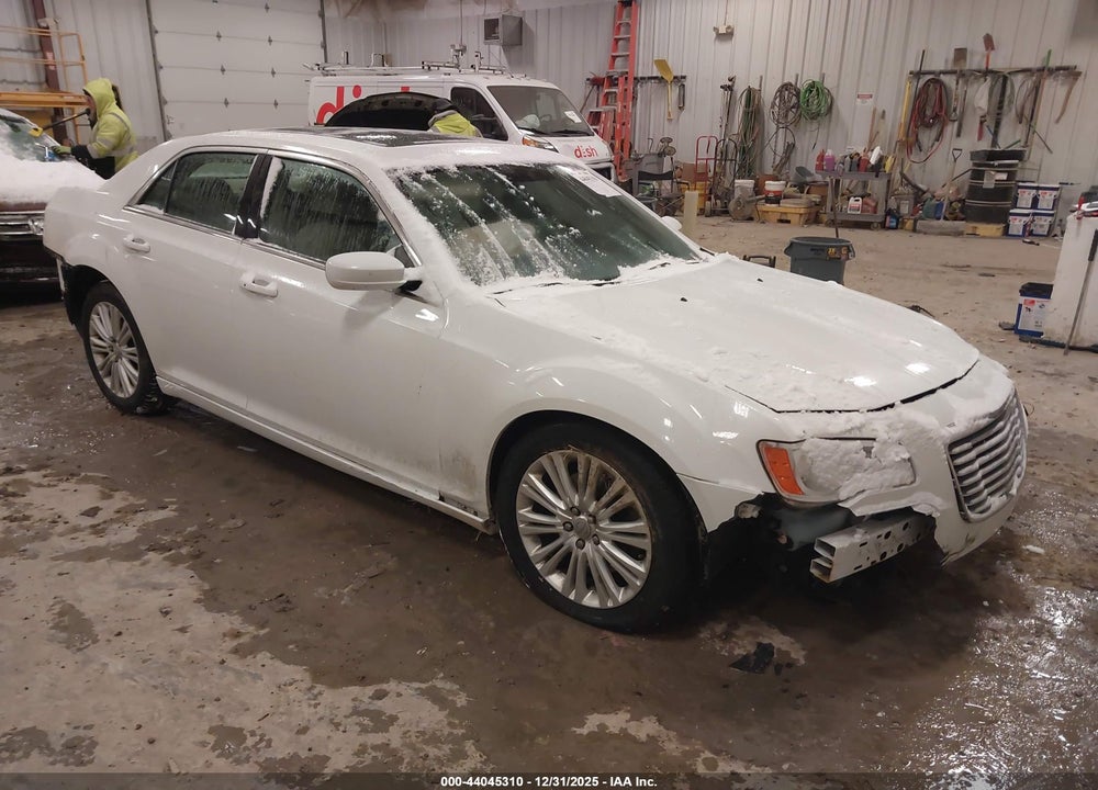 2013 CHRYSLER 300 MOTOWN VIN: 2C3CCARG8DH595468