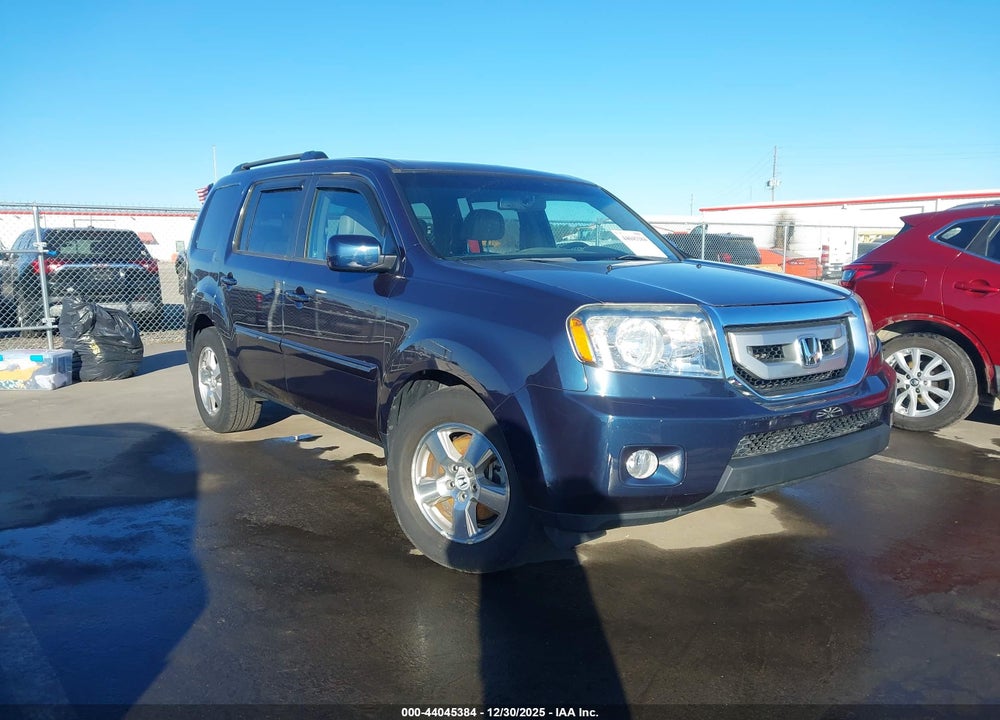 2011 HONDA PILOT EX-L VIN: 5FNYF4H60BB099716
