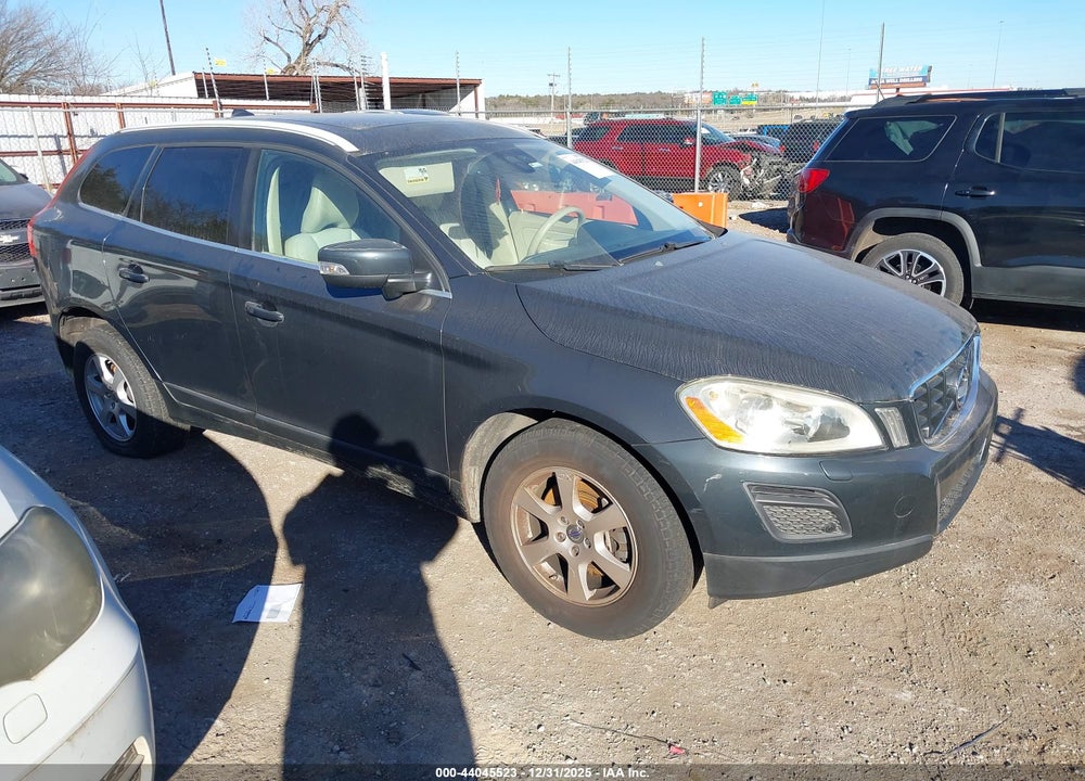 2011 VOLVO XC60 3.2 VIN: YV4952DLXB2213065