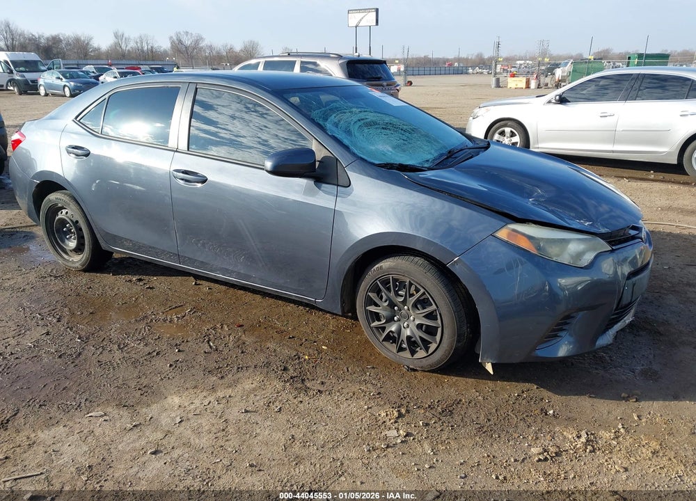 2015 TOYOTA COROLLA LE VIN: 5YFBURHE4FP288590