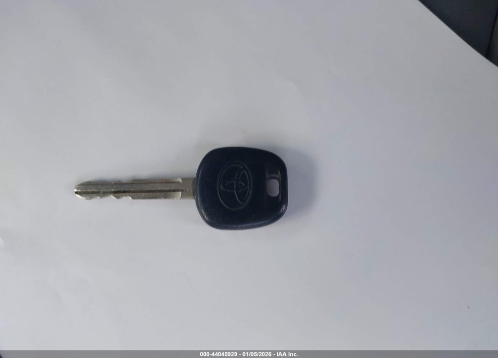 2005 TOYOTA AVALON XLS VIN: 4T1BK36B25U047068