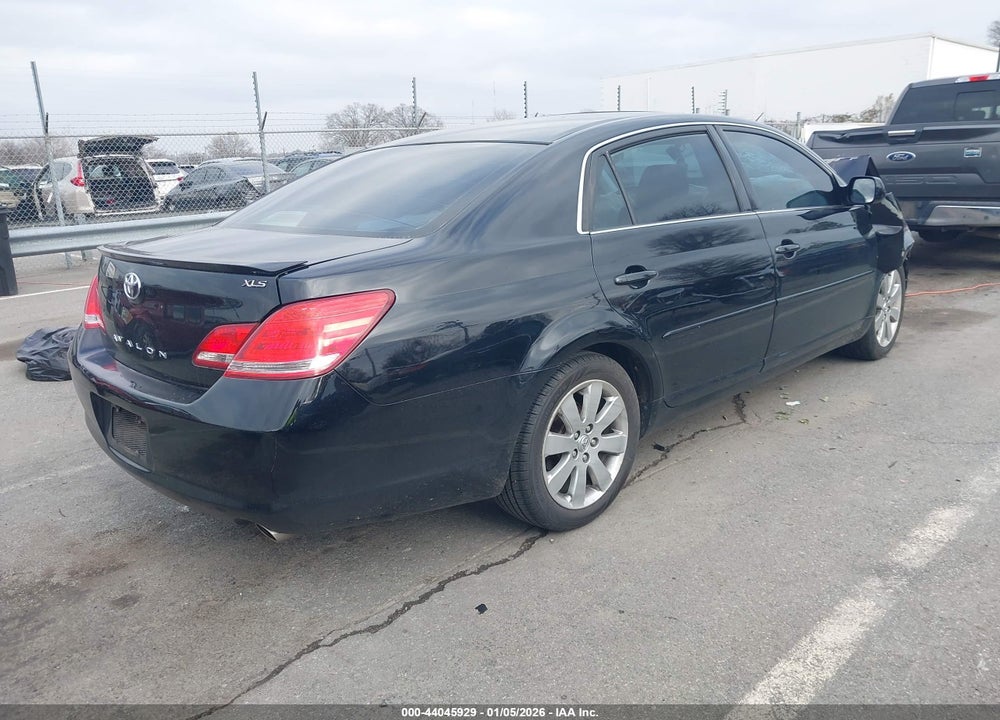 2005 TOYOTA AVALON XLS VIN: 4T1BK36B25U047068