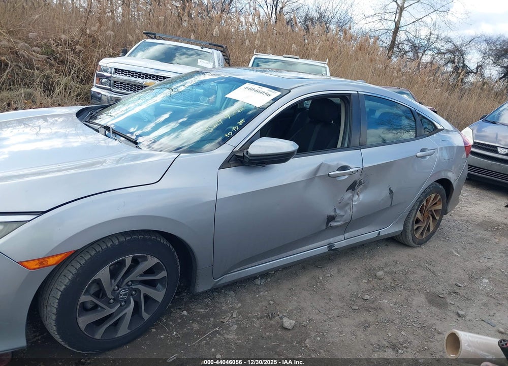 2018 HONDA CIVIC EX VIN: 2HGFC2F78JH529972