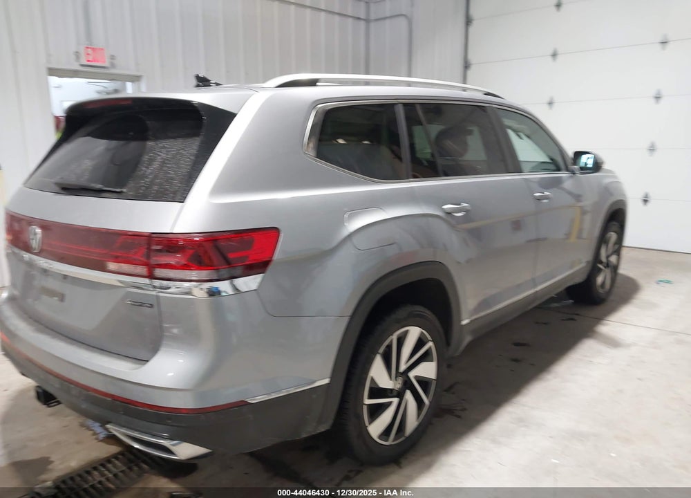 2024 VOLKSWAGEN ATLAS SEL VIN: 1V2BR2CA5RC562288
