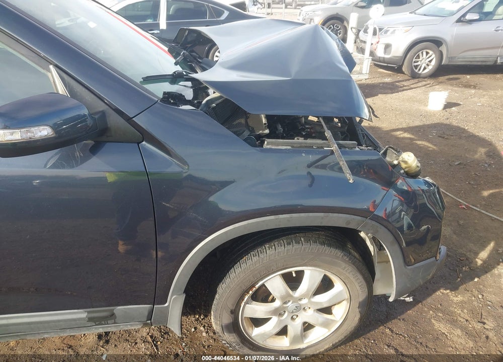 2013 KIA SORENTO LX VIN: 5XYKT4A62DG352037