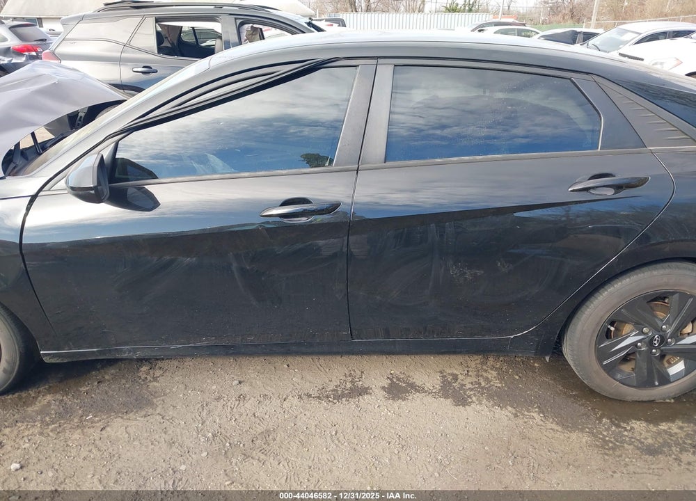 2021 HYUNDAI ELANTRA SEL VIN: KMHLM4AG2MU120526