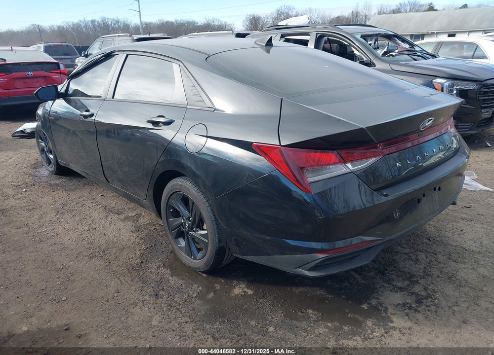 2021 HYUNDAI ELANTRA SEL VIN: KMHLM4AG2MU120526