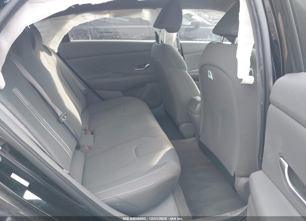 2021 HYUNDAI ELANTRA SEL VIN: KMHLM4AG2MU120526