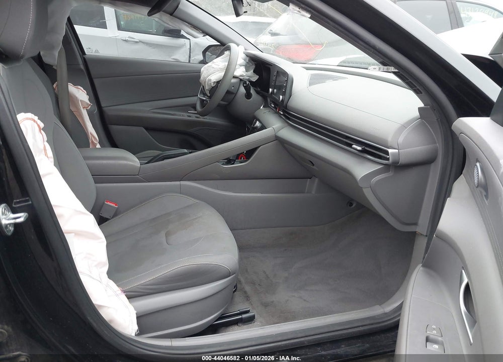 2021 HYUNDAI ELANTRA SEL VIN: KMHLM4AG2MU120526
