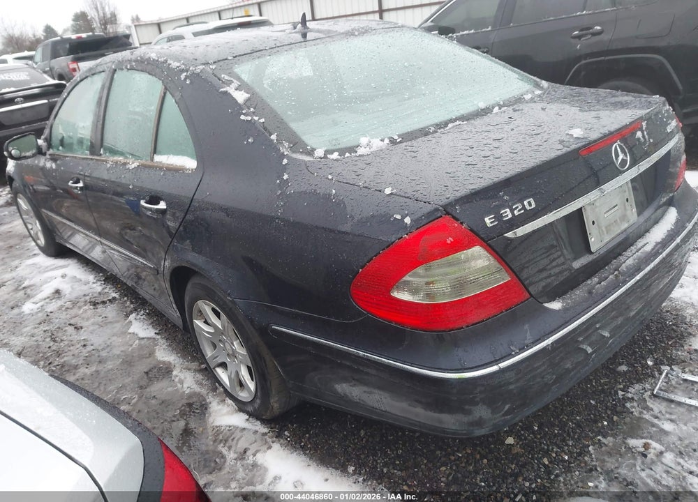 2007 MERCEDES-BENZ E 320 BLUETEC VIN: WDBUF22X37B047087