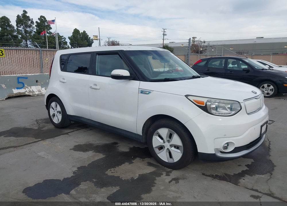 2016 KIA SOUL EV + VIN: KNDJX3AE2G7007593