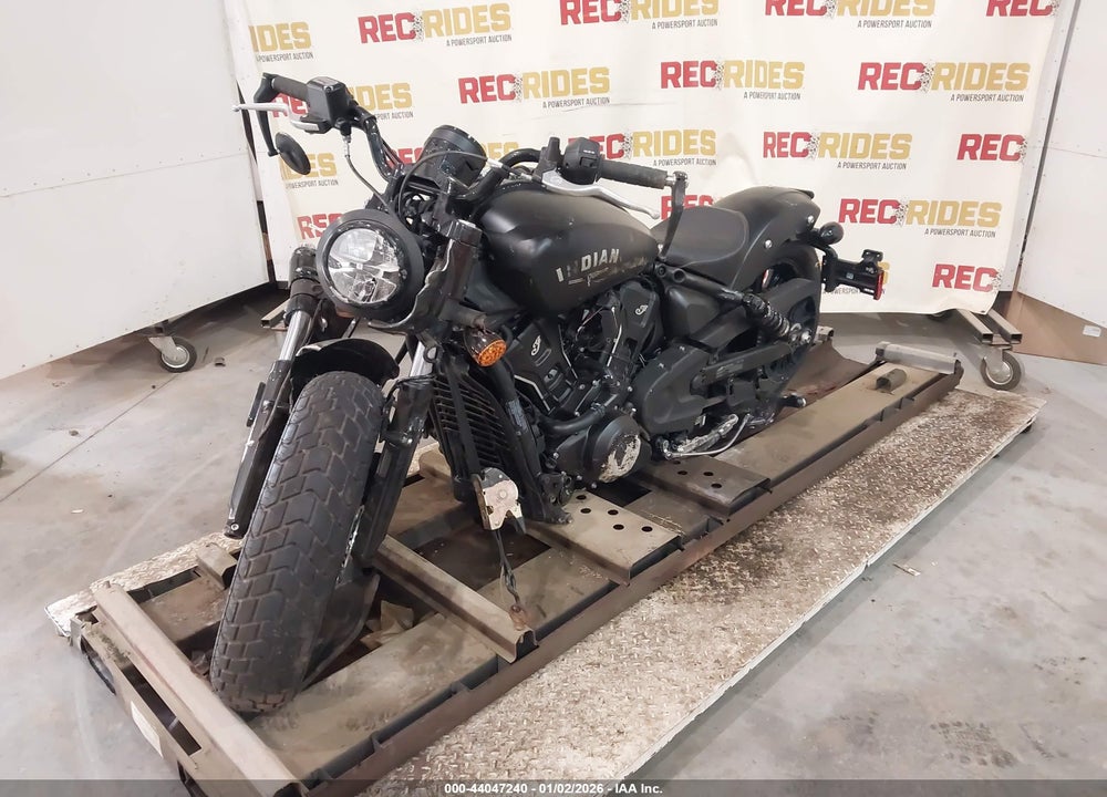 2025 INDIAN MOTORCYCLE CO. SCOUT BOBBER LIMITED +TECH VIN: 56KSBF768S3026051