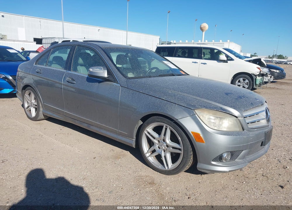 2009 MERCEDES-BENZ C 300 LUXURY/SPORT VIN: WDDGF54X29R080188