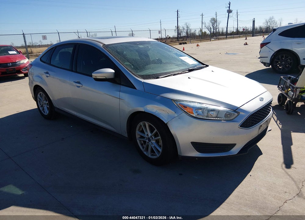 2016 FORD FOCUS SE VIN: 1FADP3F25GL360077