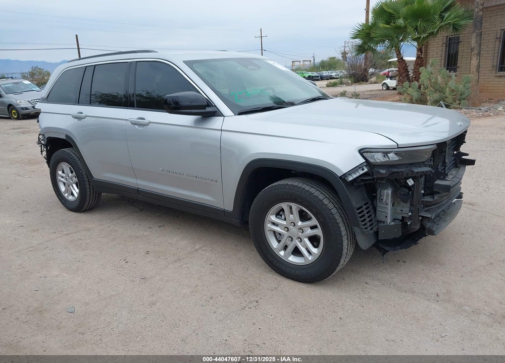 2025 JEEP GRAND CHEROKEE LAREDO 4X2 VIN: 1C4RJGAG0SC267231