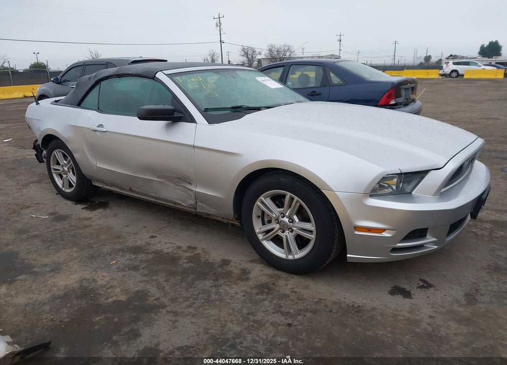 2013 FORD MUSTANG V6 VIN: 1ZVBP8EM3D5203842