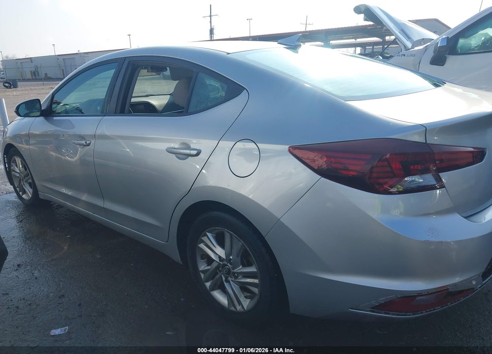 2019 HYUNDAI ELANTRA SEL VIN: 5NPD84LFXKH414877