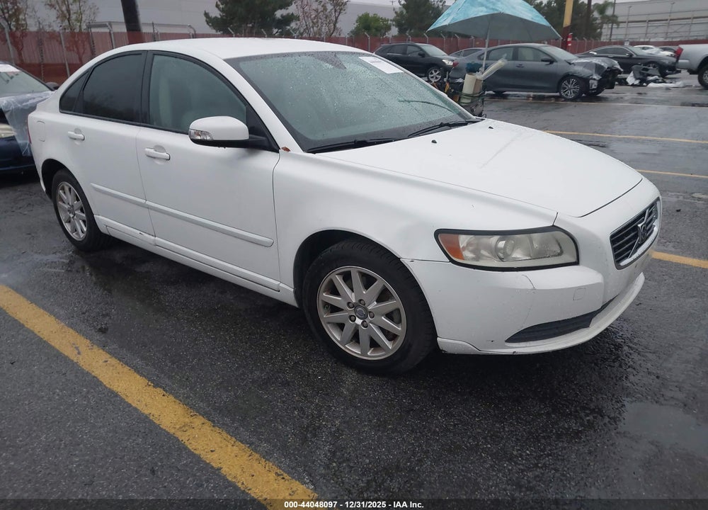2008 VOLVO S40 2.4I/2.4L VIN: YV1MS382082381880