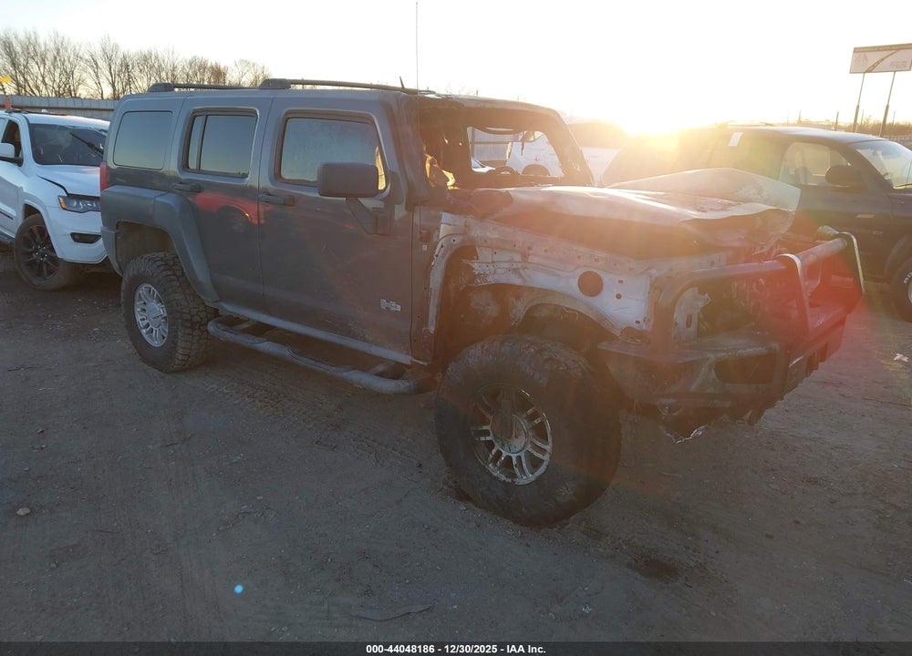 2009 HUMMER H3 SUV VIN: 5GTEN13E998141595