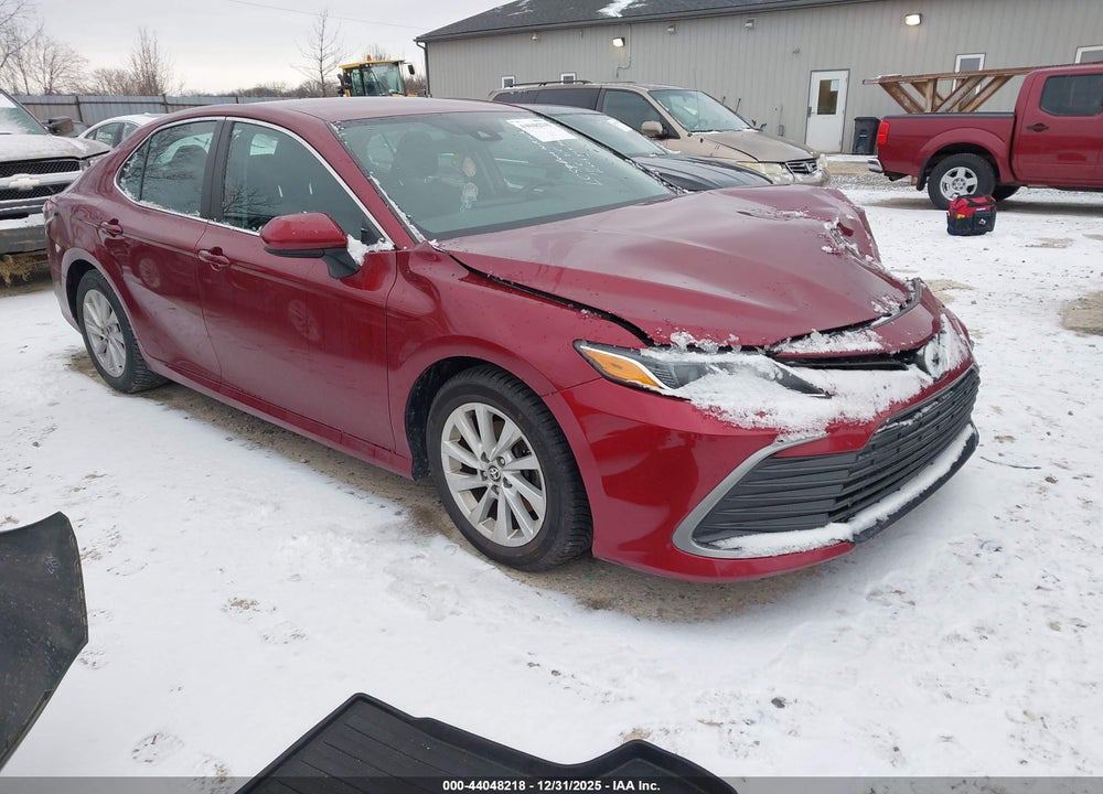 2021 TOYOTA CAMRY LE VIN: 4T1C11AK2MU565036