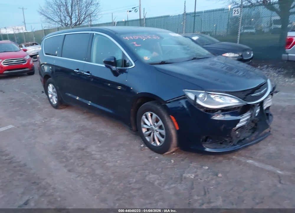 2018 CHRYSLER PACIFICA TOURING PLUS VIN: 2C4RC1FG1JR104013