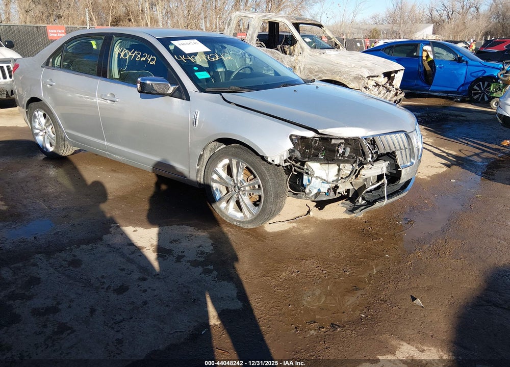 2011 LINCOLN MKZ VIN: 3LNHL2GC8BR770659
