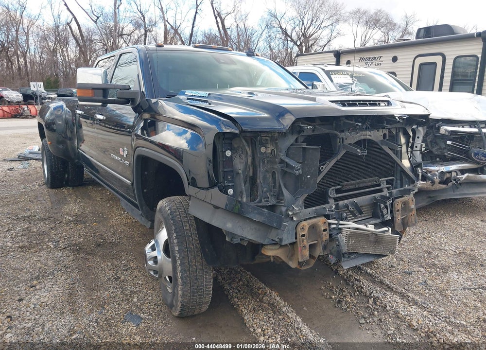 2018 GMC SIERRA 3500HD DENALI VIN: 1GT42YEYXJF152522