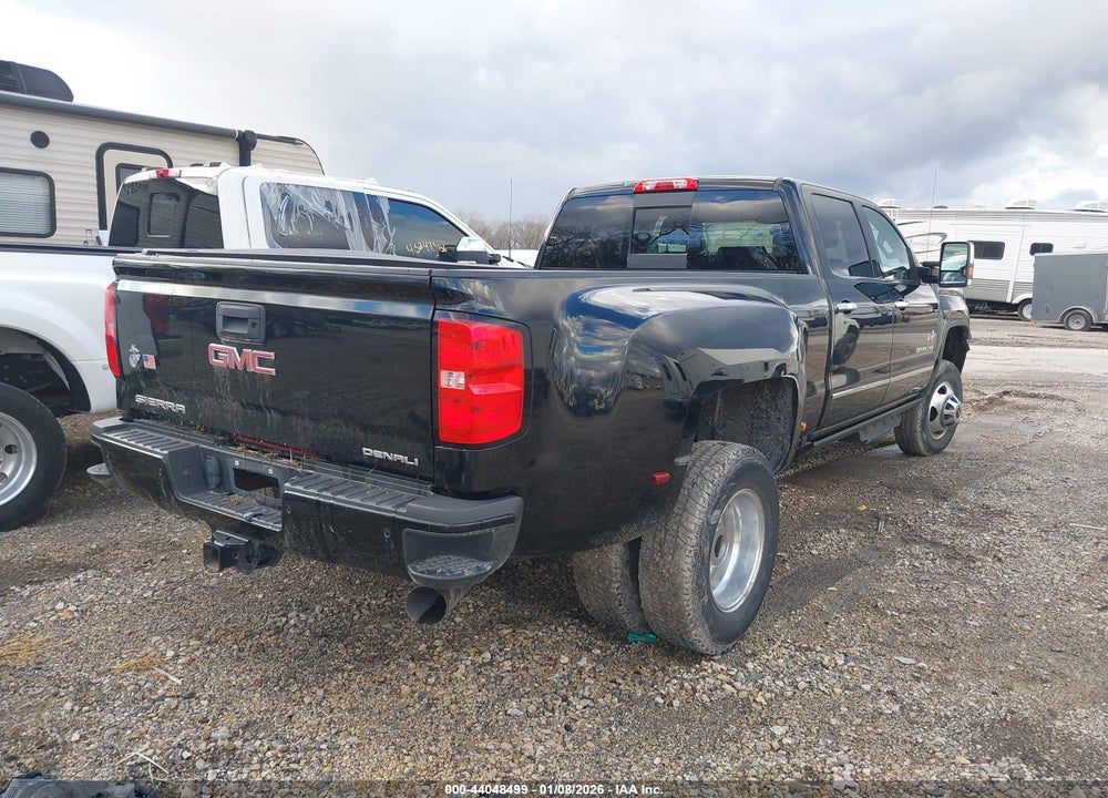 2018 GMC SIERRA 3500HD DENALI VIN: 1GT42YEYXJF152522