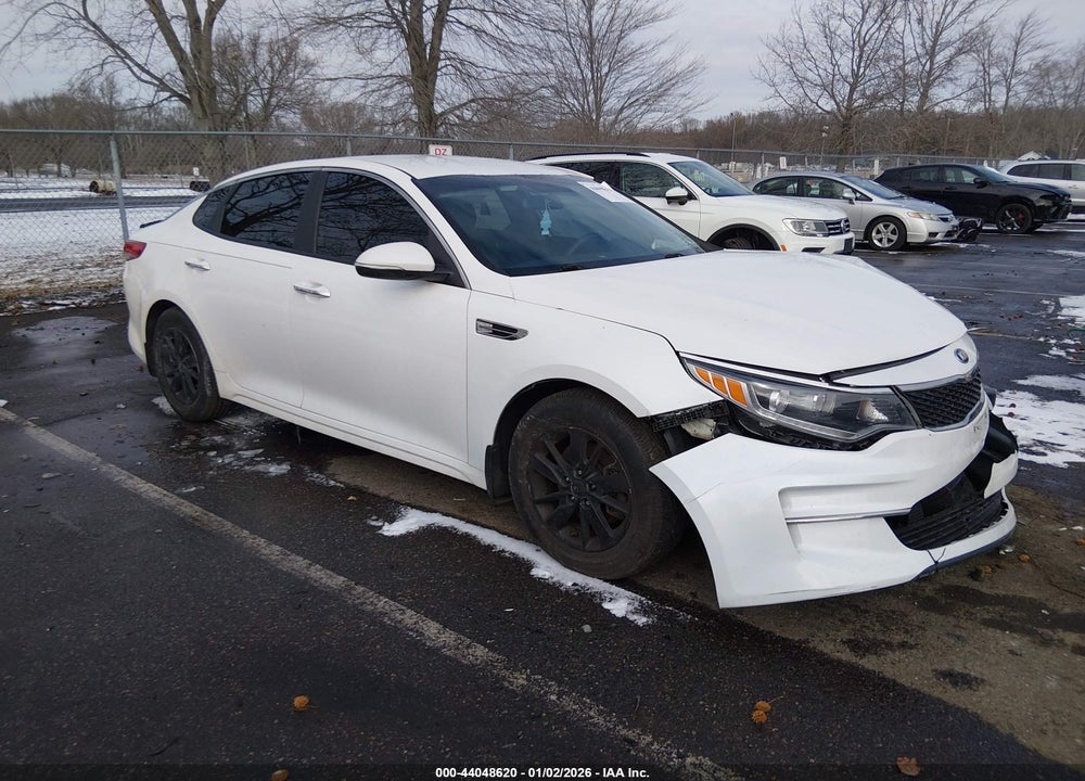 2016 KIA OPTIMA LX VIN: KNAGT4L36G5102609
