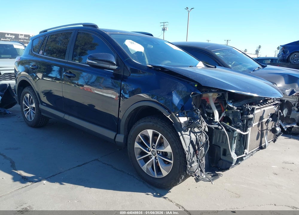 2018 TOYOTA RAV4 HYBRID XLE VIN: JTMRJREV6JD245215