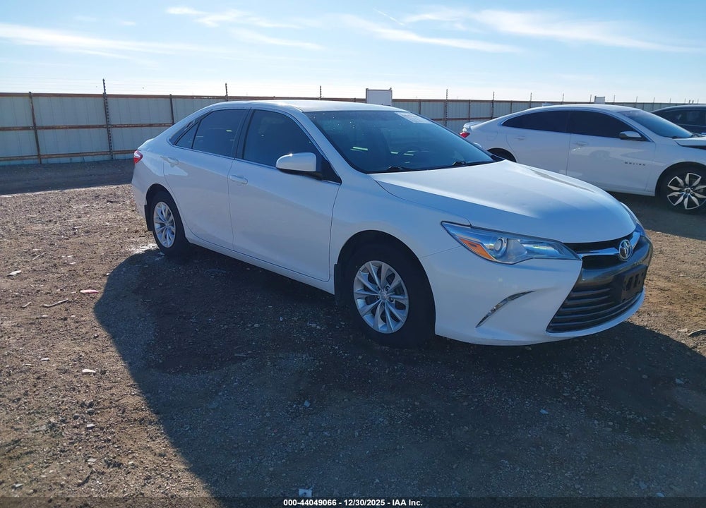 2017 TOYOTA CAMRY LE VIN: 4T1BF1FKXHU800357