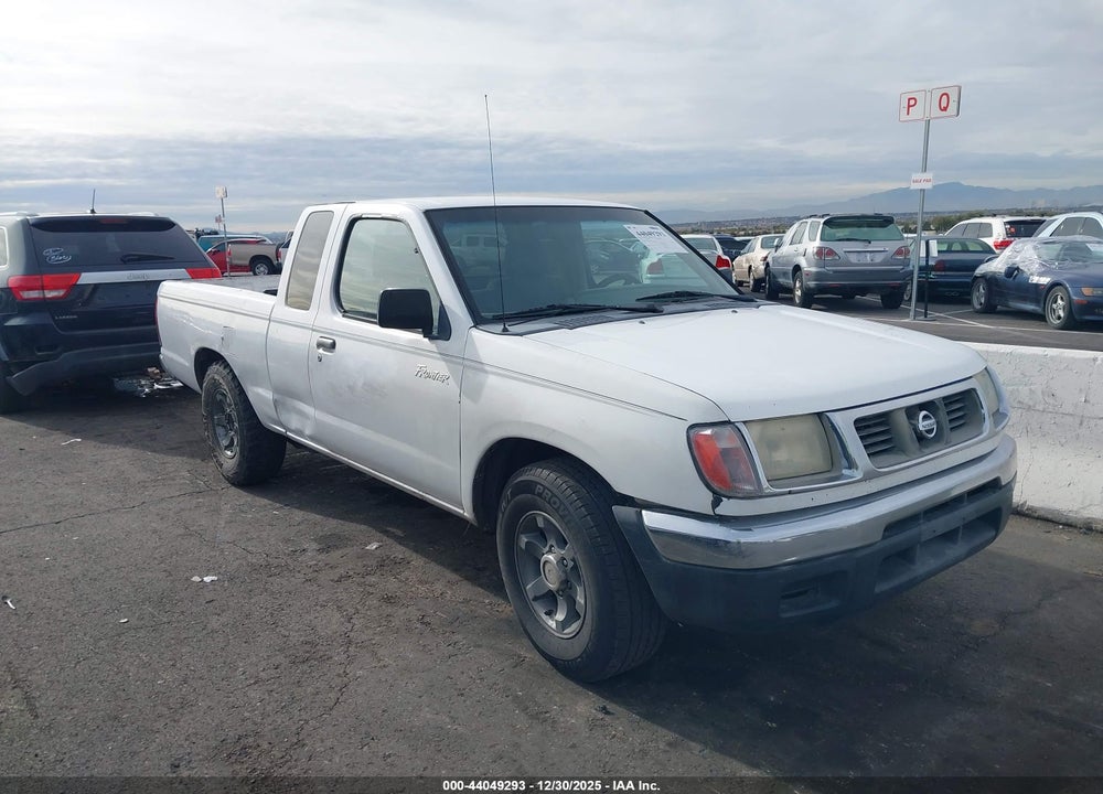 2000 NISSAN FRONTIER XE VIN: 1N6DD26S1YC346317
